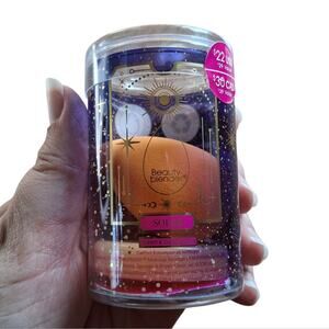 NWT Beauty Blender Solar Blend And Cleanse Set